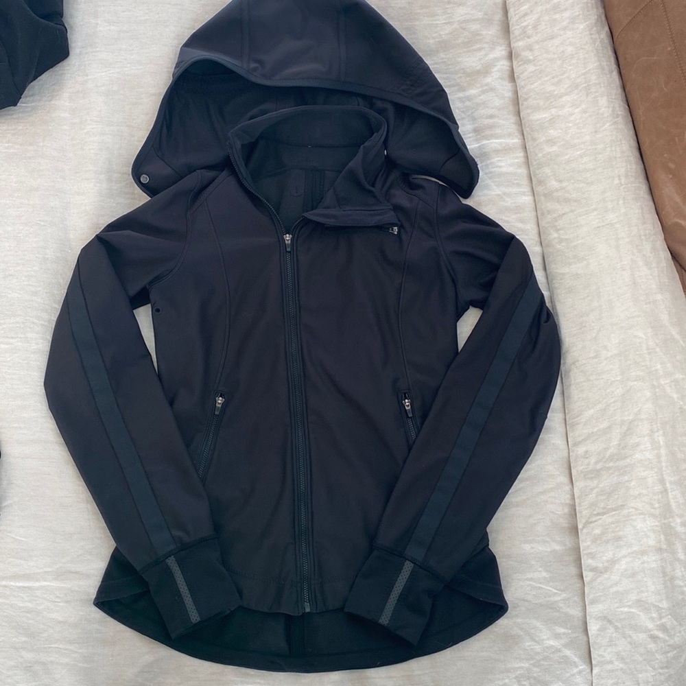 lululemon run jacket